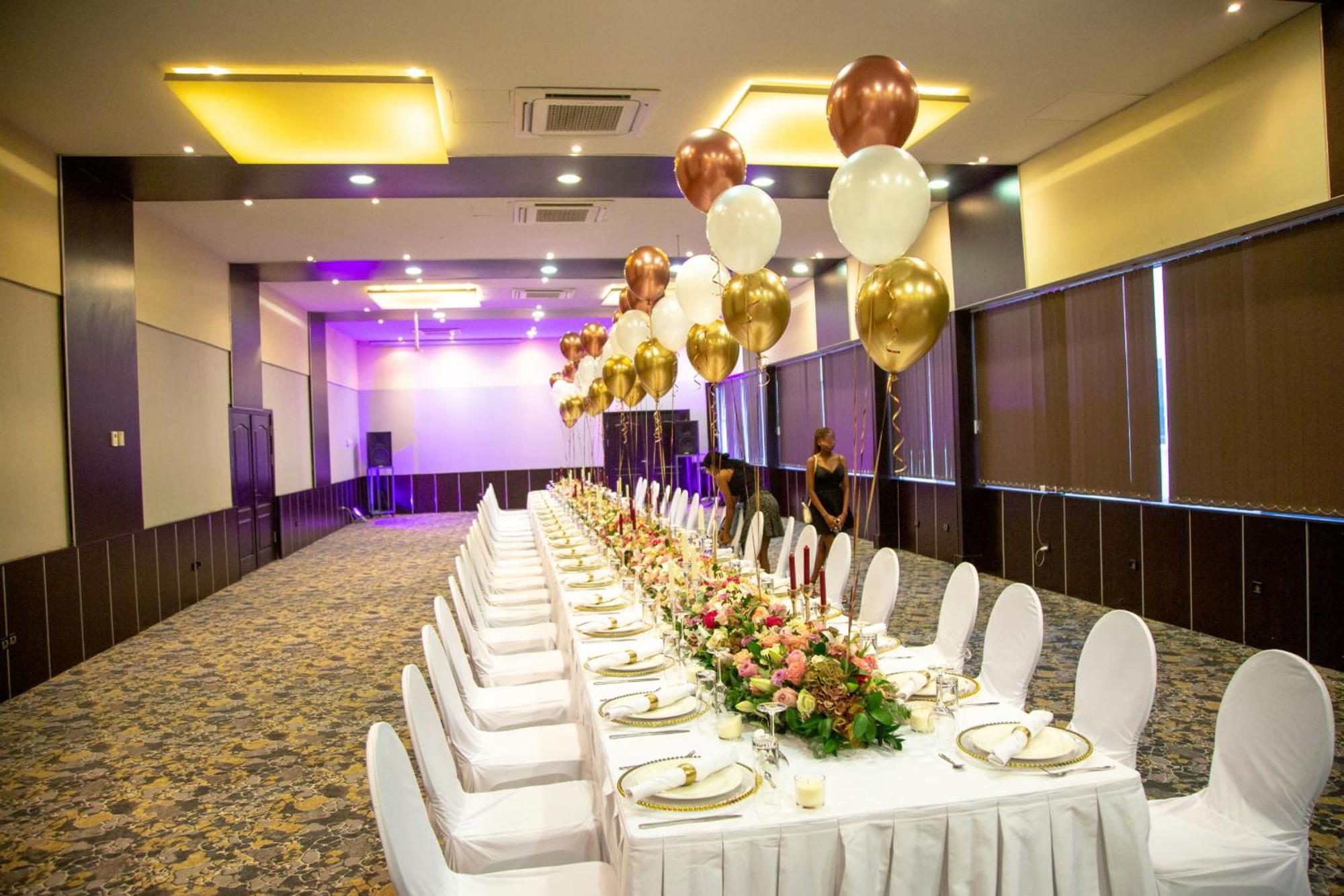 Hotel Royal Kinshasa Luaran gambar